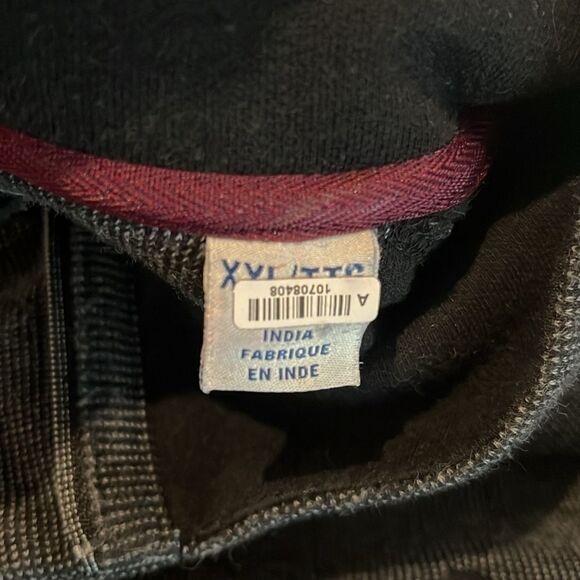 Tommy Bahama Dark Grey LS 1/4 zip Sweater - Picture 7 of 7